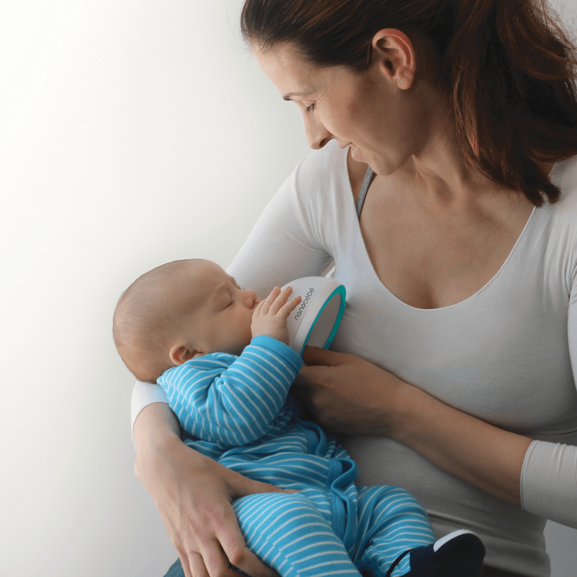 Nanobebe Baby Bottle Starter Set with Warmer & Pacifiers - Image 7