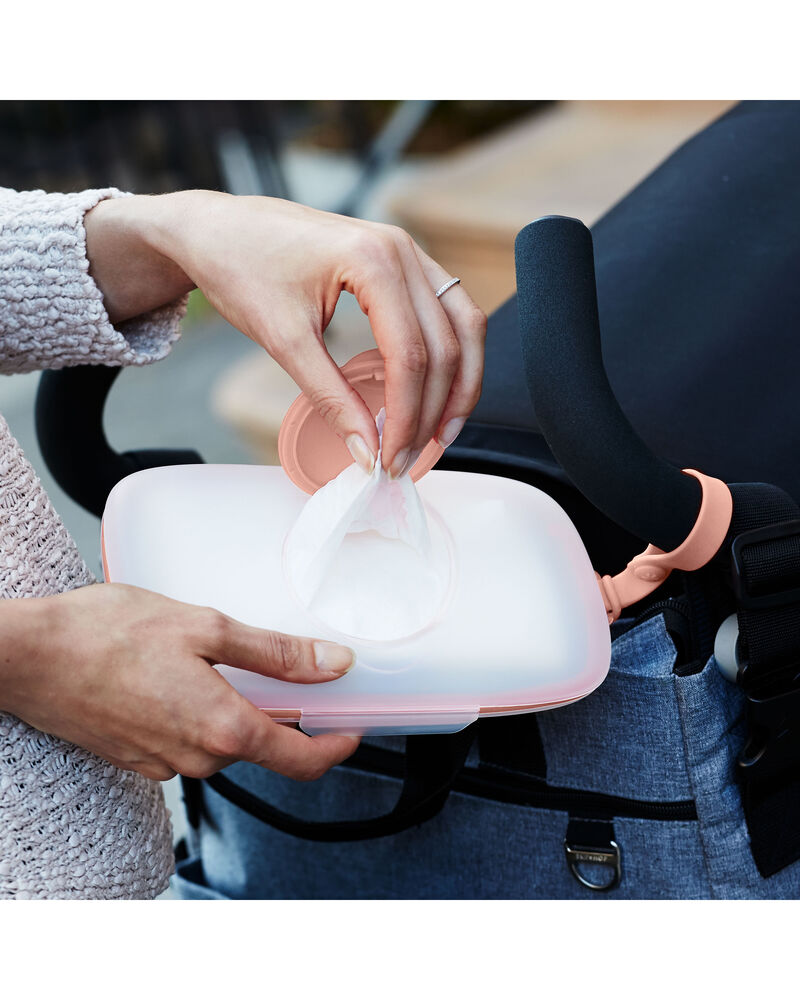 Grab & Go Snug Seal Wipes Case - Image 3